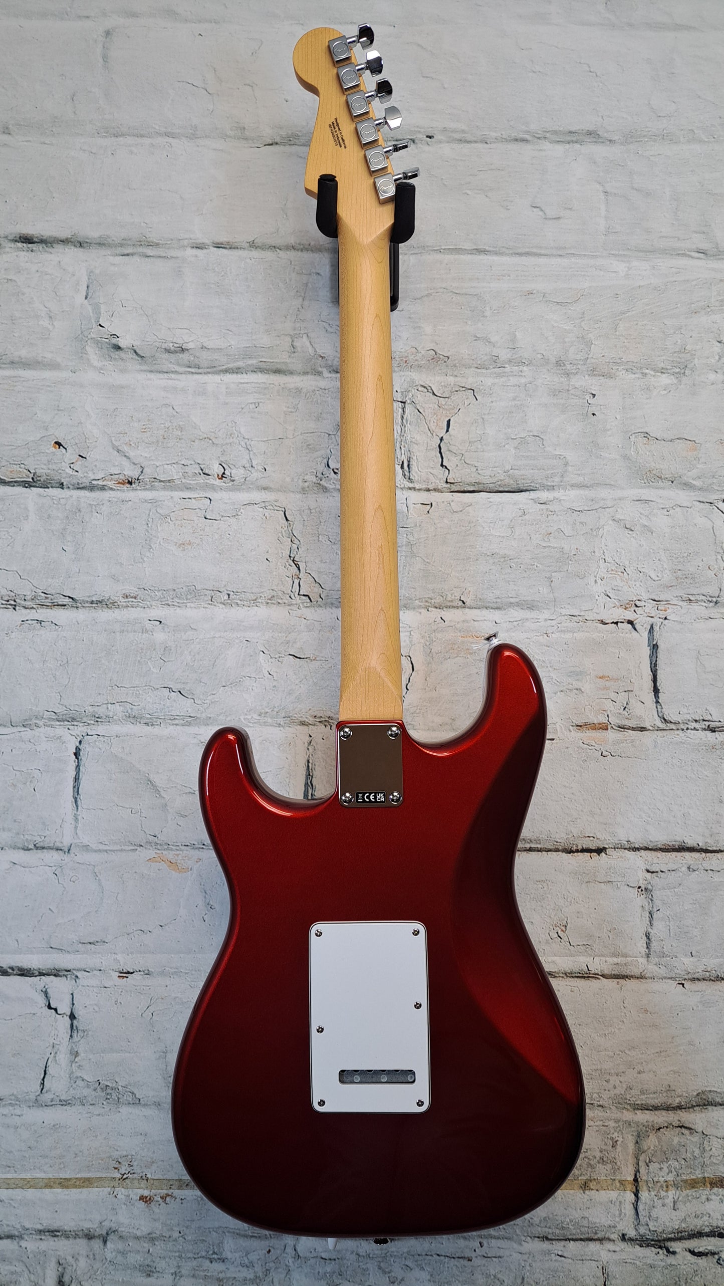 Fender Standard Stratocaster - Maple Fingerboard Candy Cola