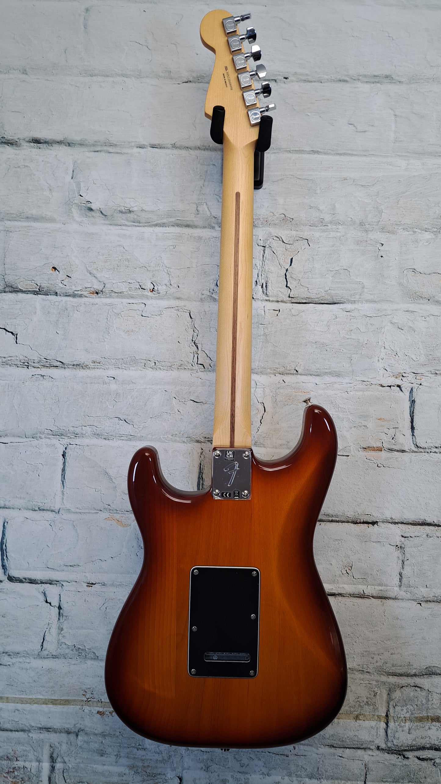 Fender Player Stratocaster Plus Top - Tobacco Sunburst
