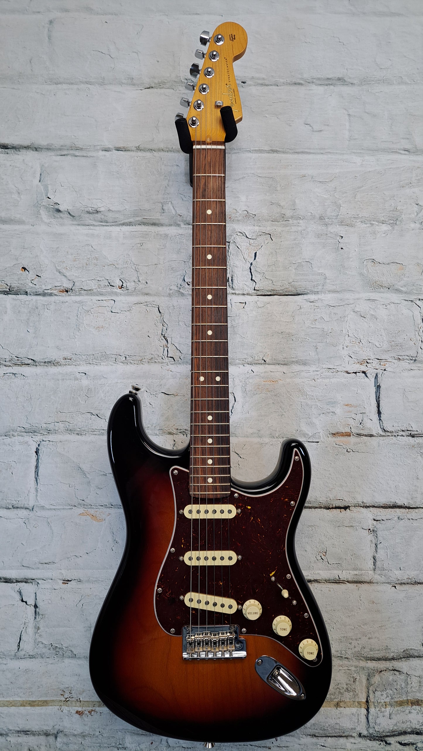 Fender American Professional II Stratocaster - 3 Color Sunburst