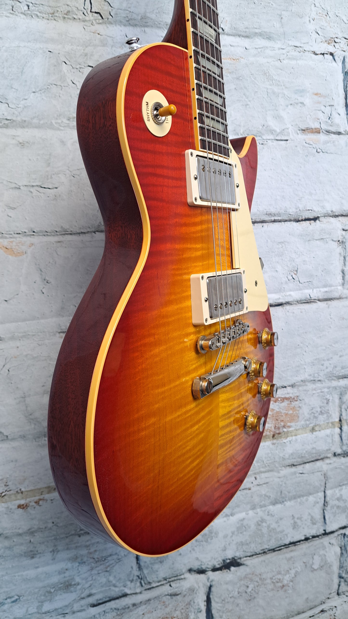 Gibson 1960 Les Paul Standard Reissue - Washed Cherry Sunburst VOS