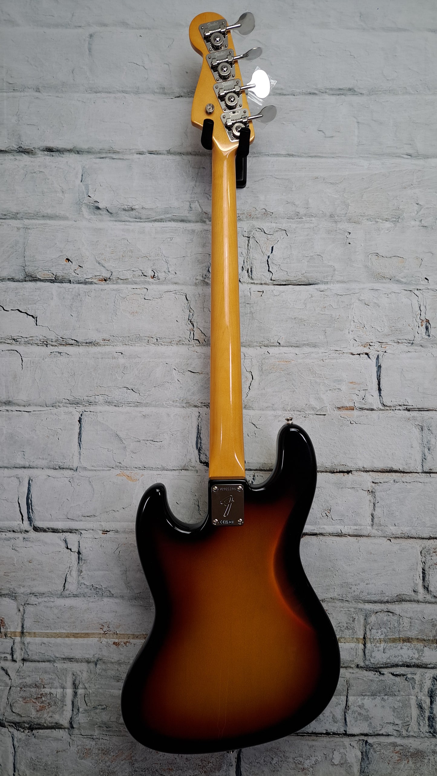 Fender American Vintage II 1966 Jazz Bass - 3 Color Sunburst