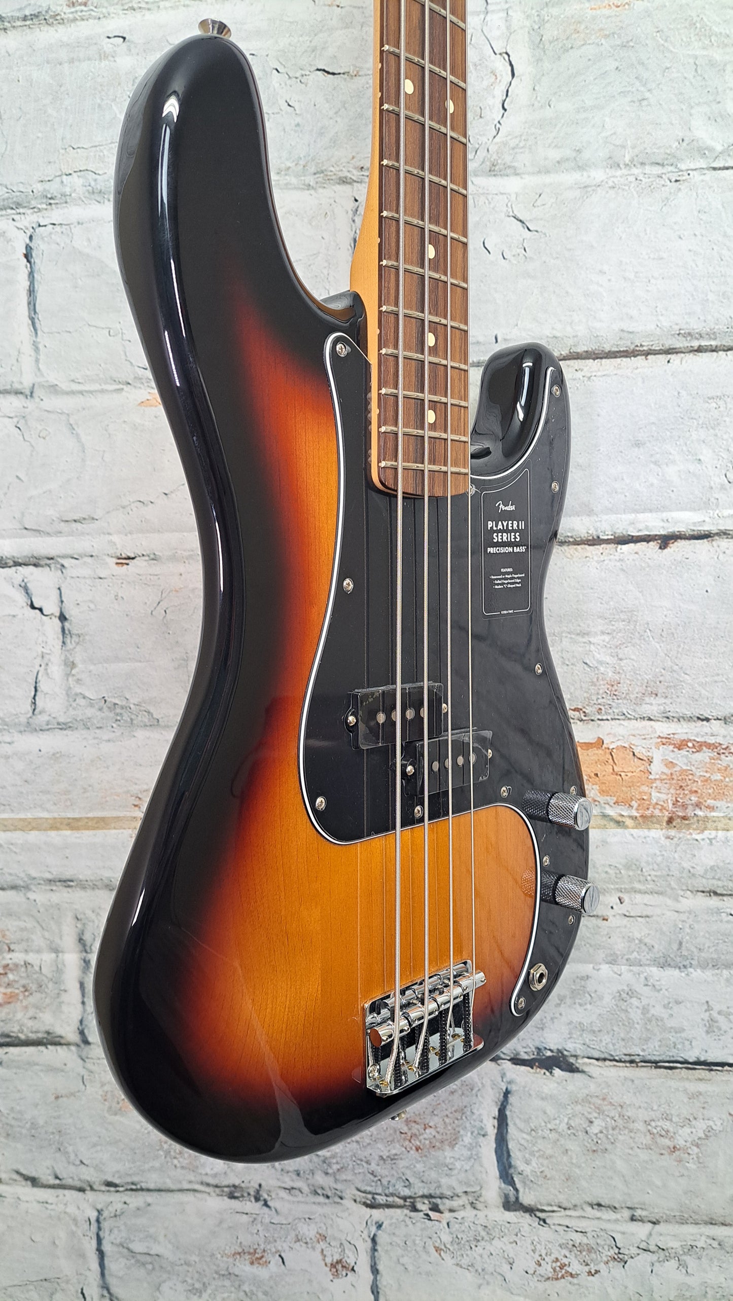 Fender Player II Precision Bass - 3 Tone Sunburst