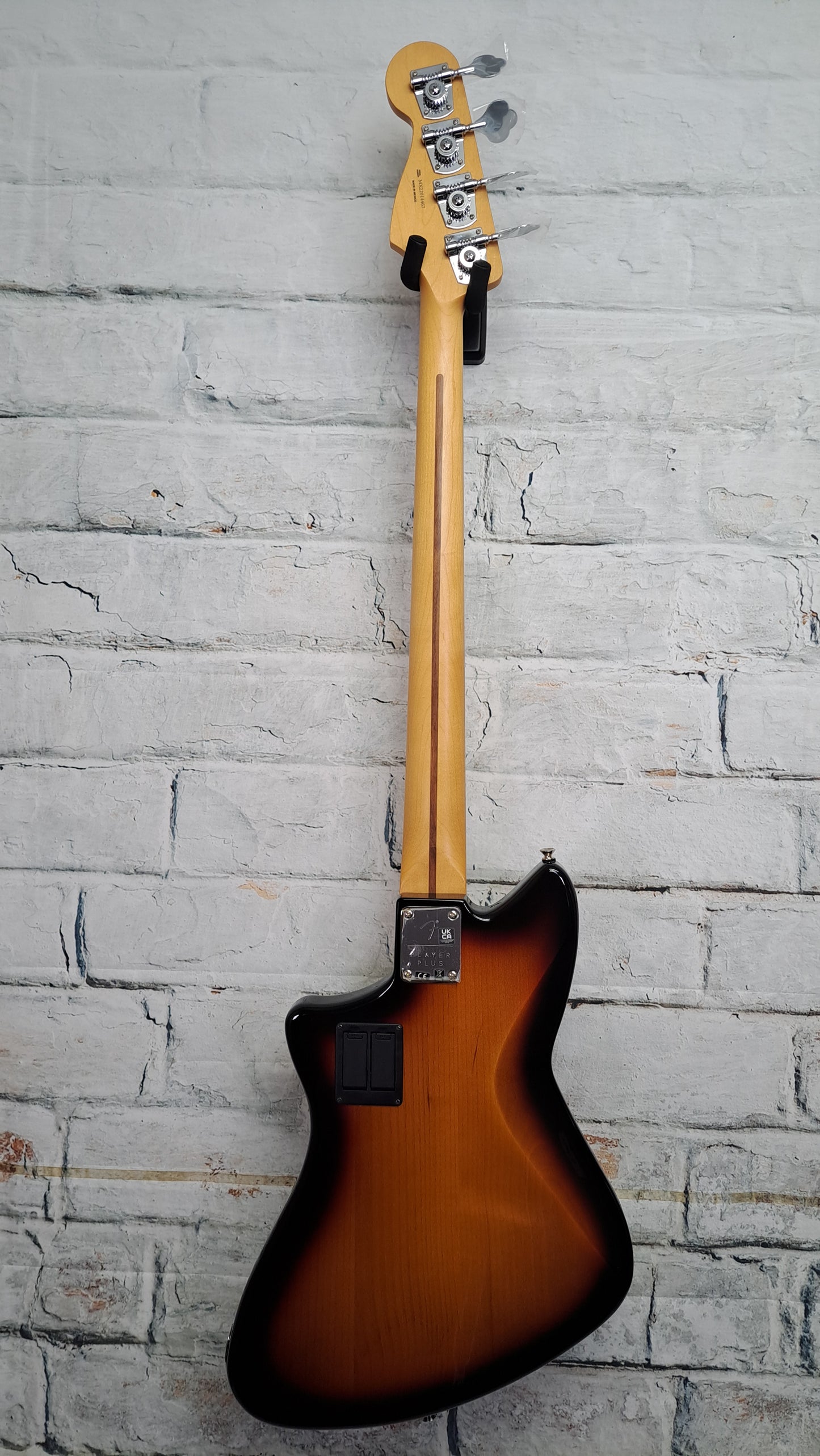 Fender Player Plus Active Meteora Bass - 3 Tone Sunburst