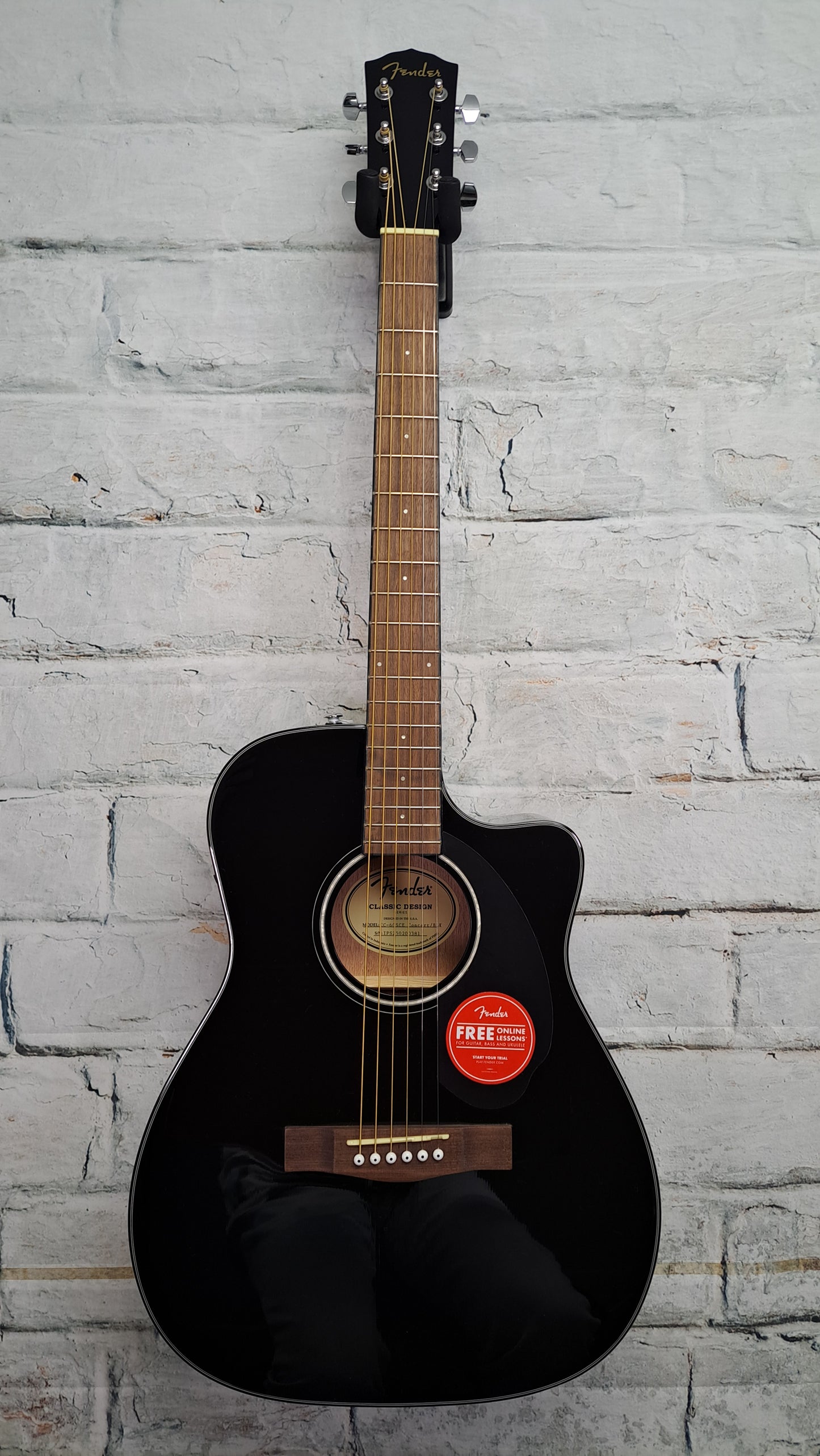 Fender CC-60SCE Acoustic-Electric Guitar - Black