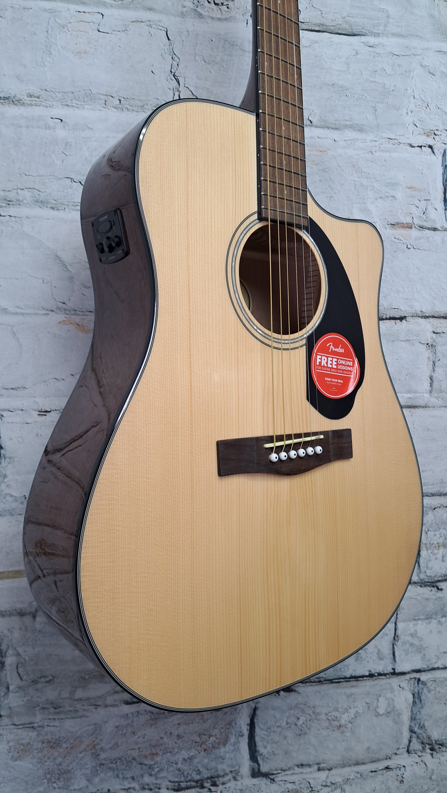 Fender CC-60SCE Concert