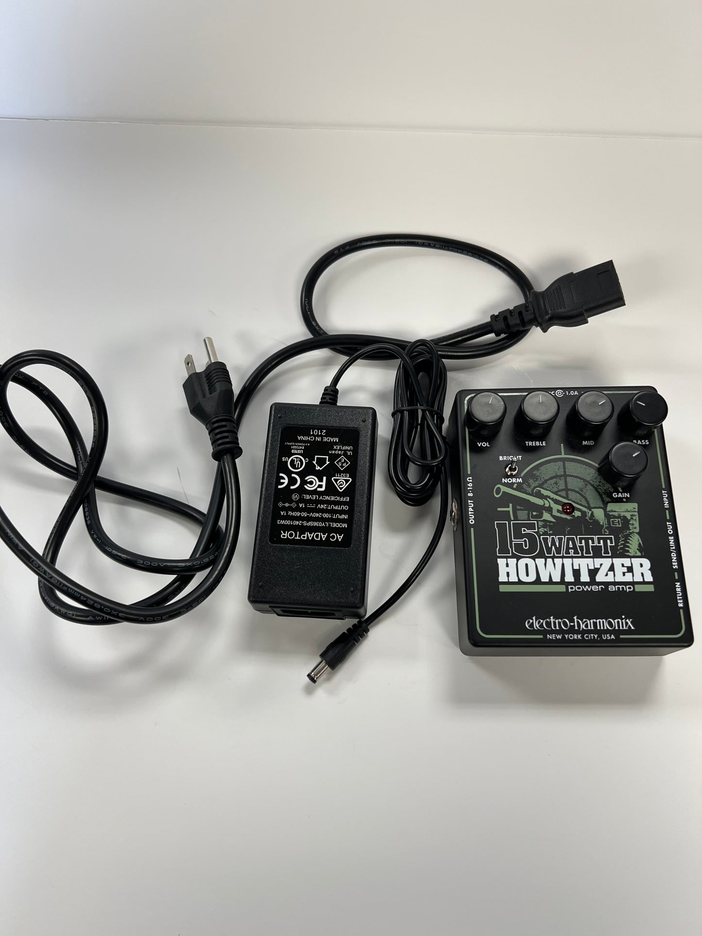 15 Watt Howitzer Guitar Amp/Preamp with Power Supply
