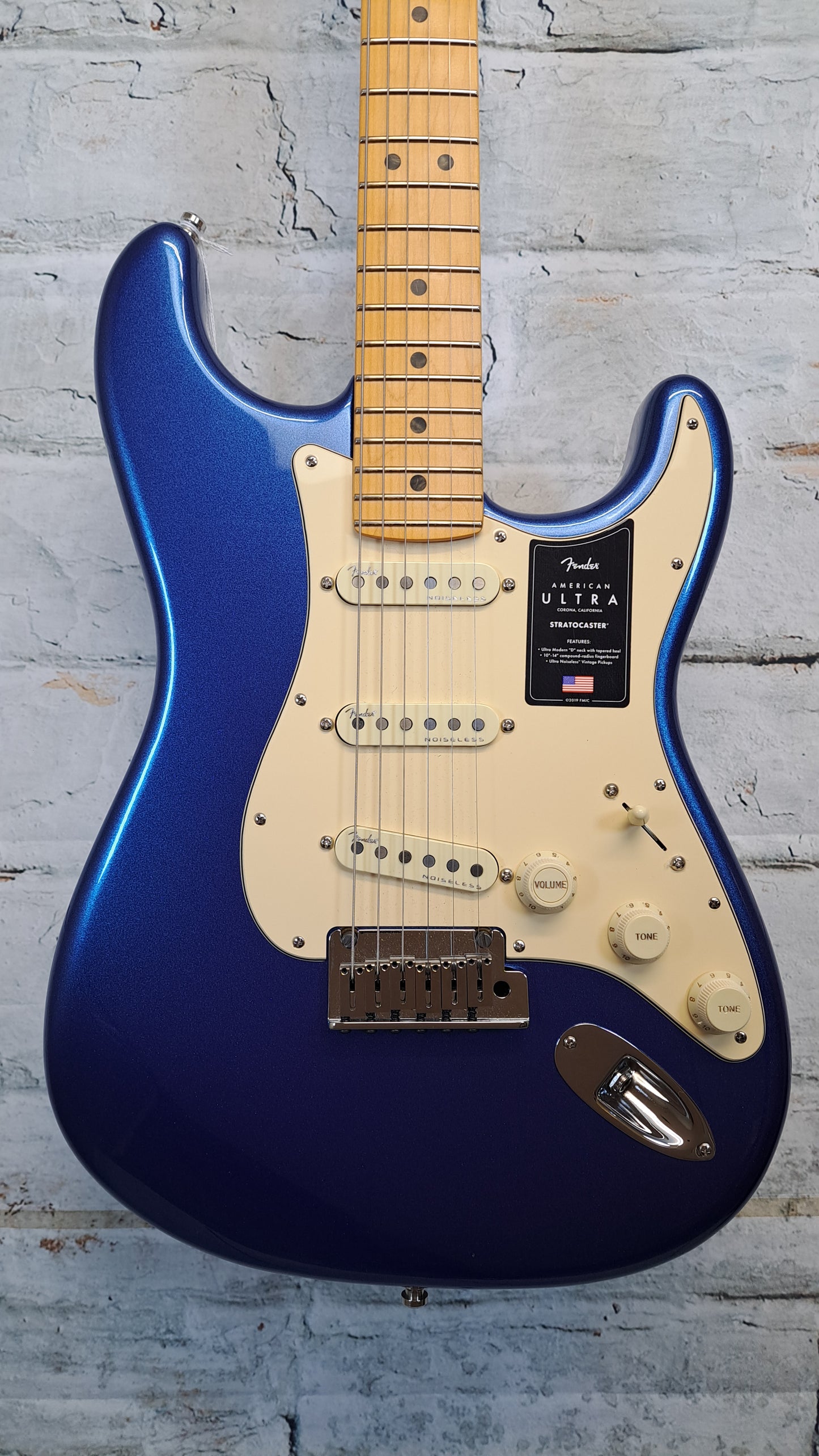 Fender American Ultra Stratocaster - Cobra Blue