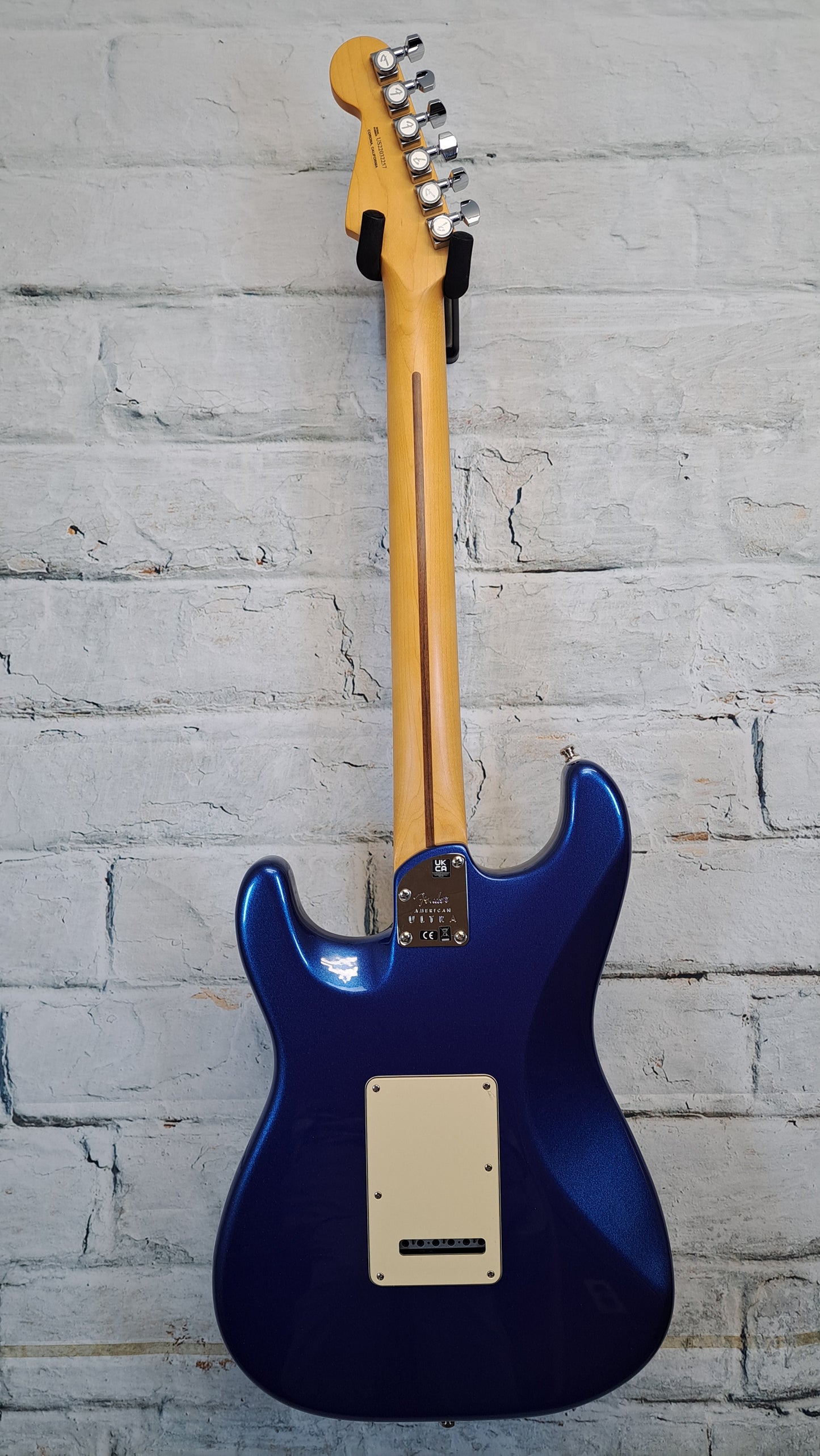 Fender American Ultra Stratocaster - Cobra Blue