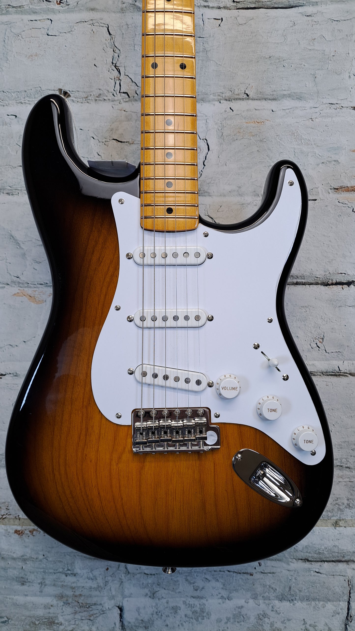 Fender 70th Anniversary American Vintage II 1954 Stratocaster
