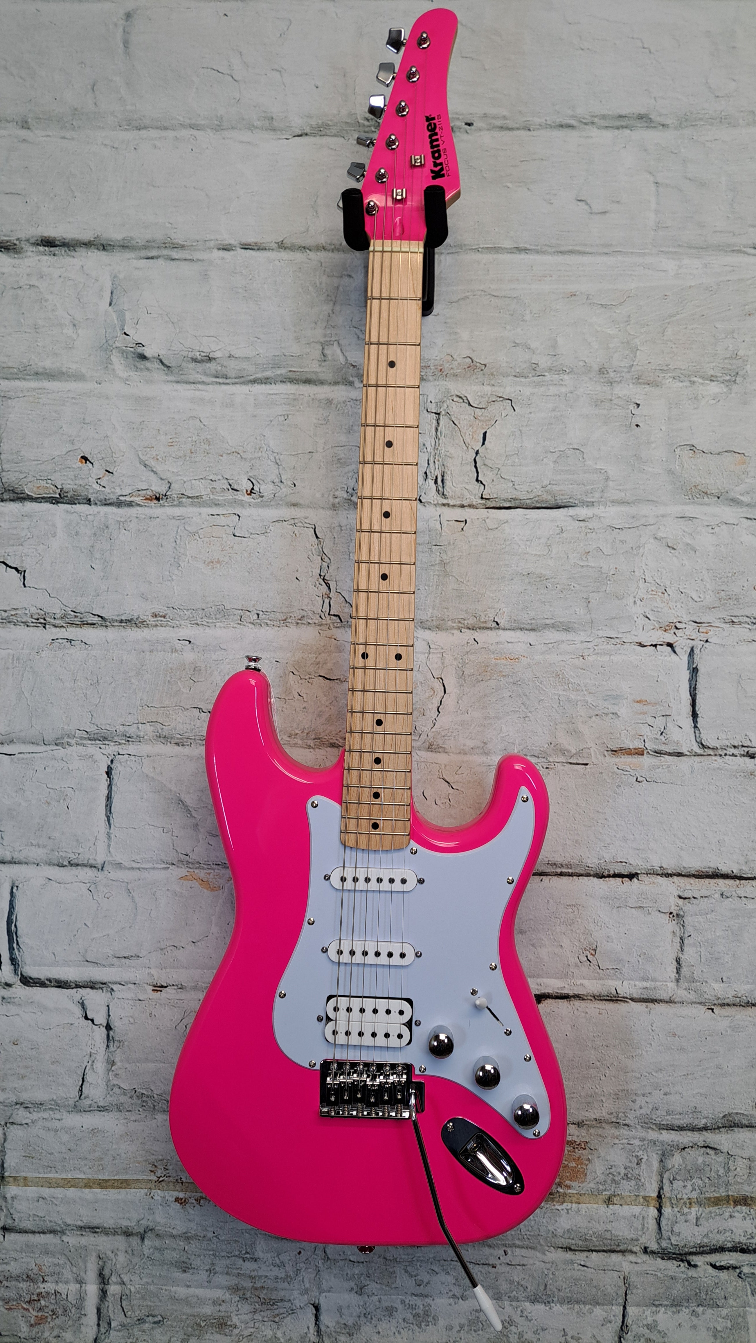 Kramer Focus VT-211S -Hot Pink – Will West Music and Sound