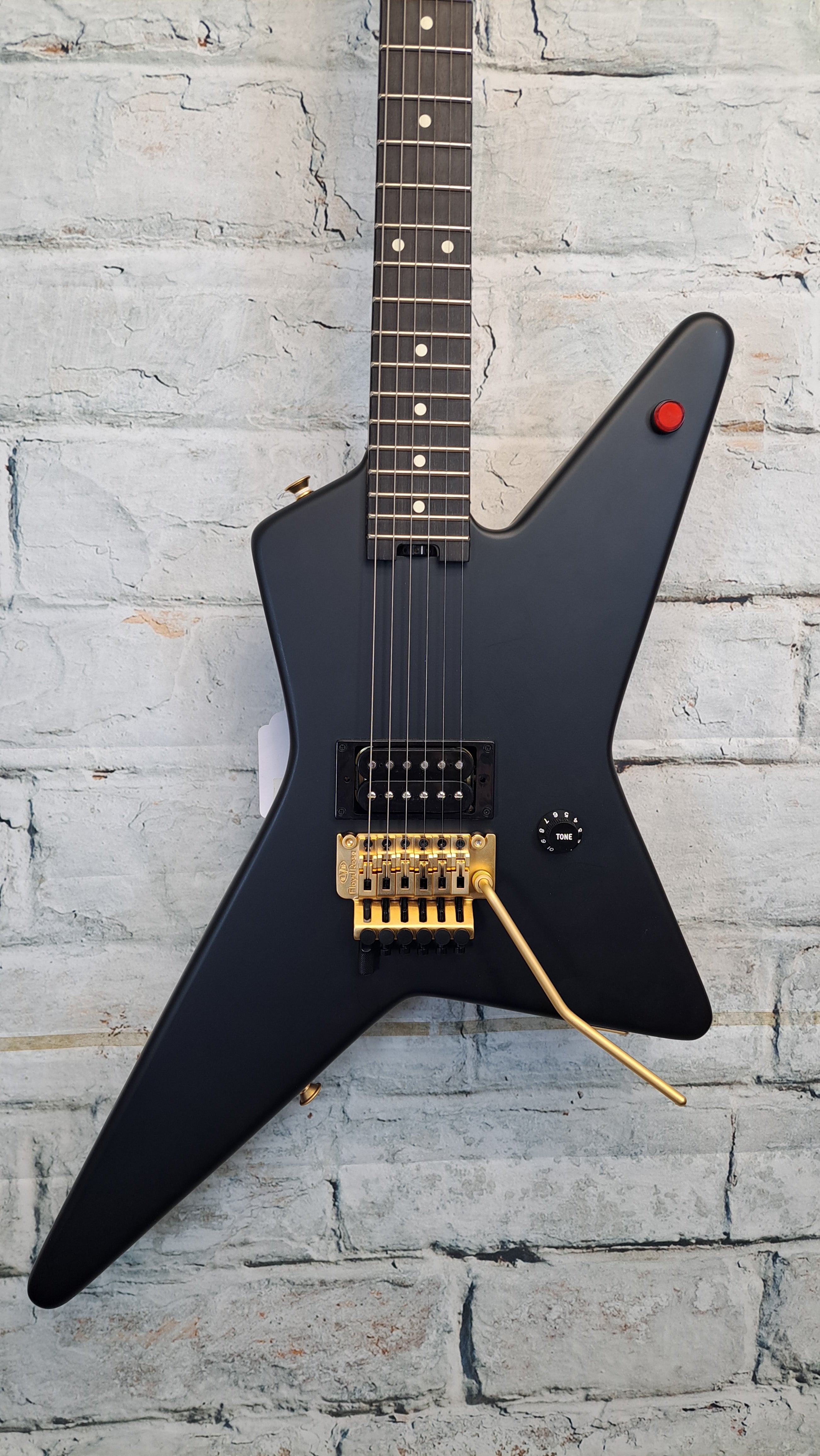 EVH Limited Edition Star -Matte Army Drab-《エレキギター》 Star :: Limited Edition Star T.O.M., Ebony Fingerboard, Silverburst