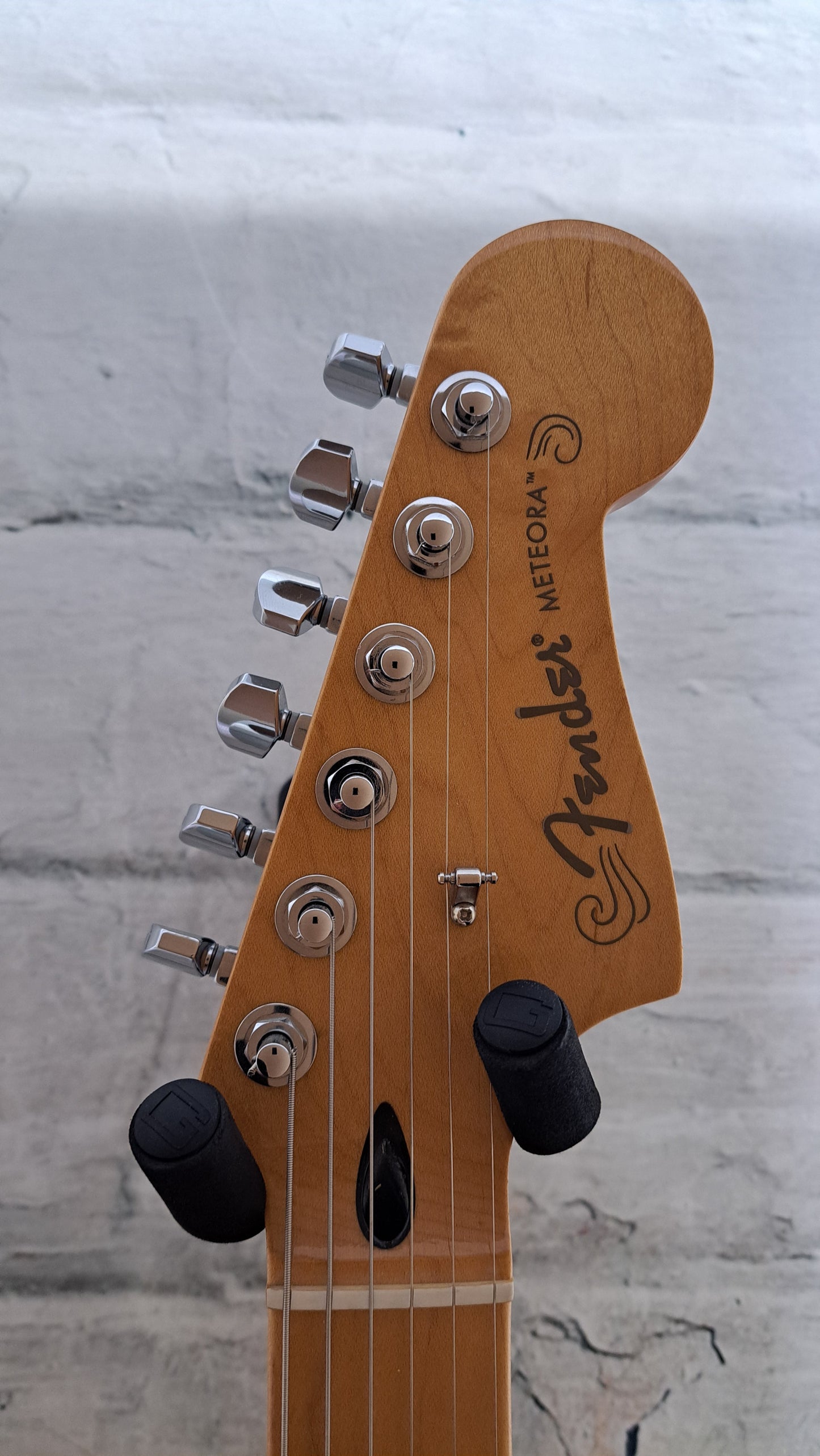 Fender Player Plus Meteora H - 3 Tone Sunburst