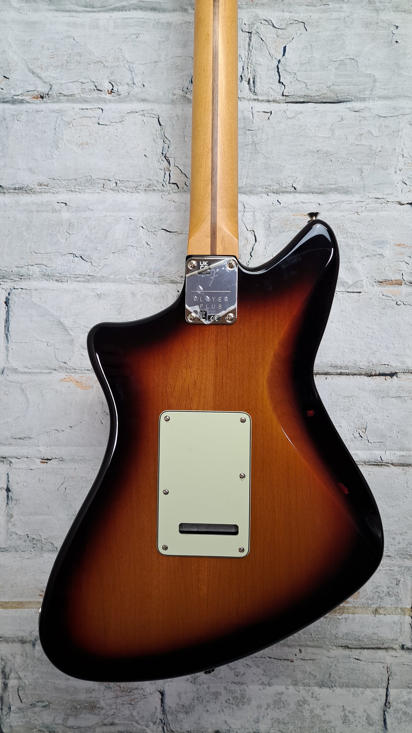 Fender Player Plus Meteora H - 3 Tone Sunburst