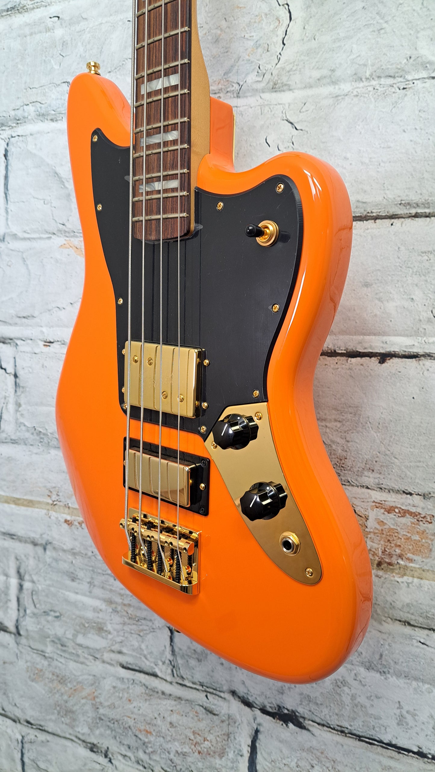 Fender Limited Edition Mike Kerr Jaguar Bass - Orange