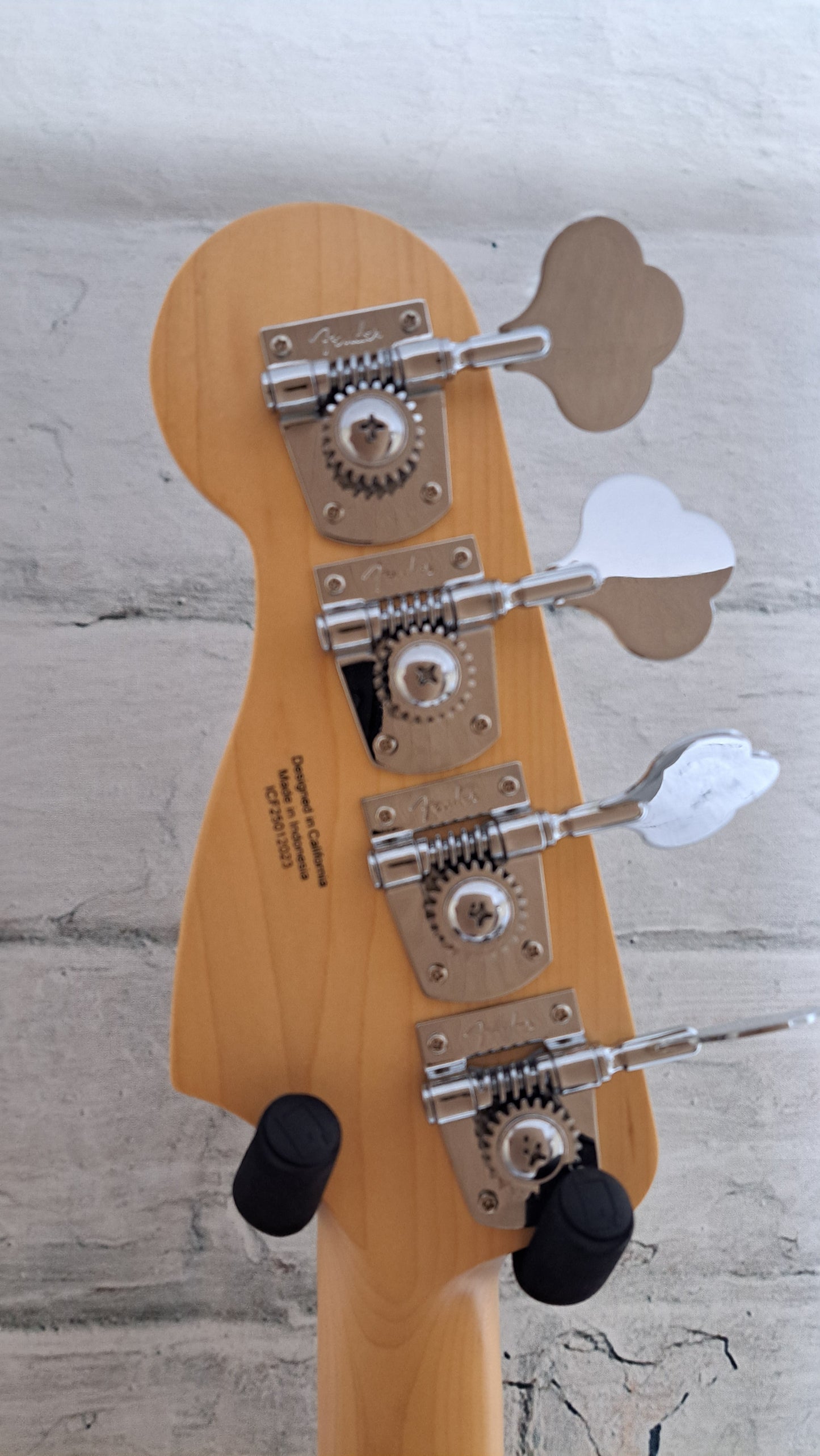 Fender Standard Precision Bass - Candy Cola