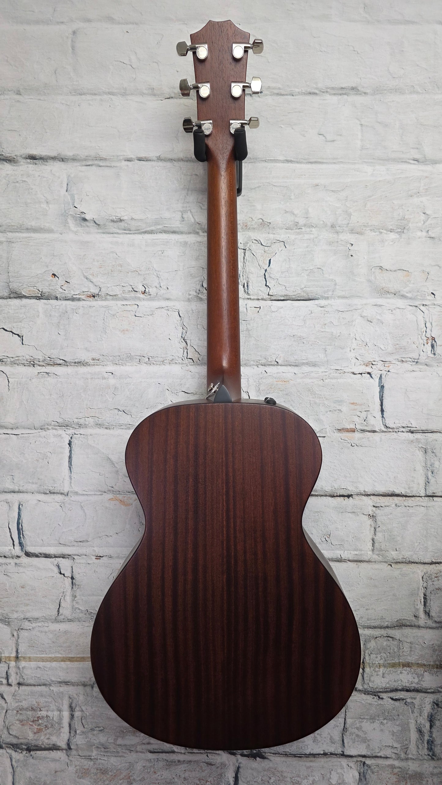 Taylor American Dream AD22e Acoustic-electric Guitar - Shaded Edgeburst