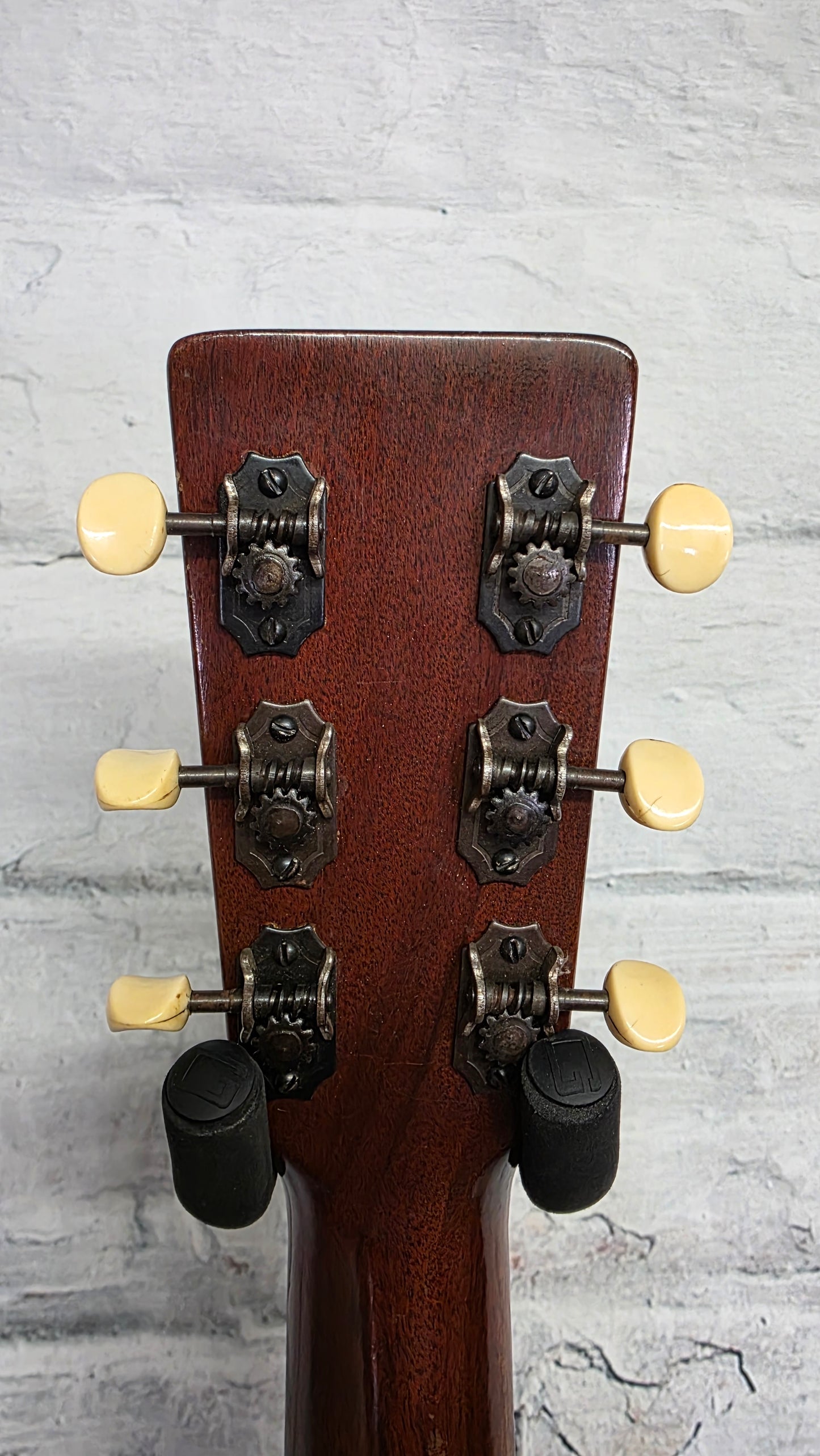 1943 Martin 00-18 - Natural (Serial # 84799)