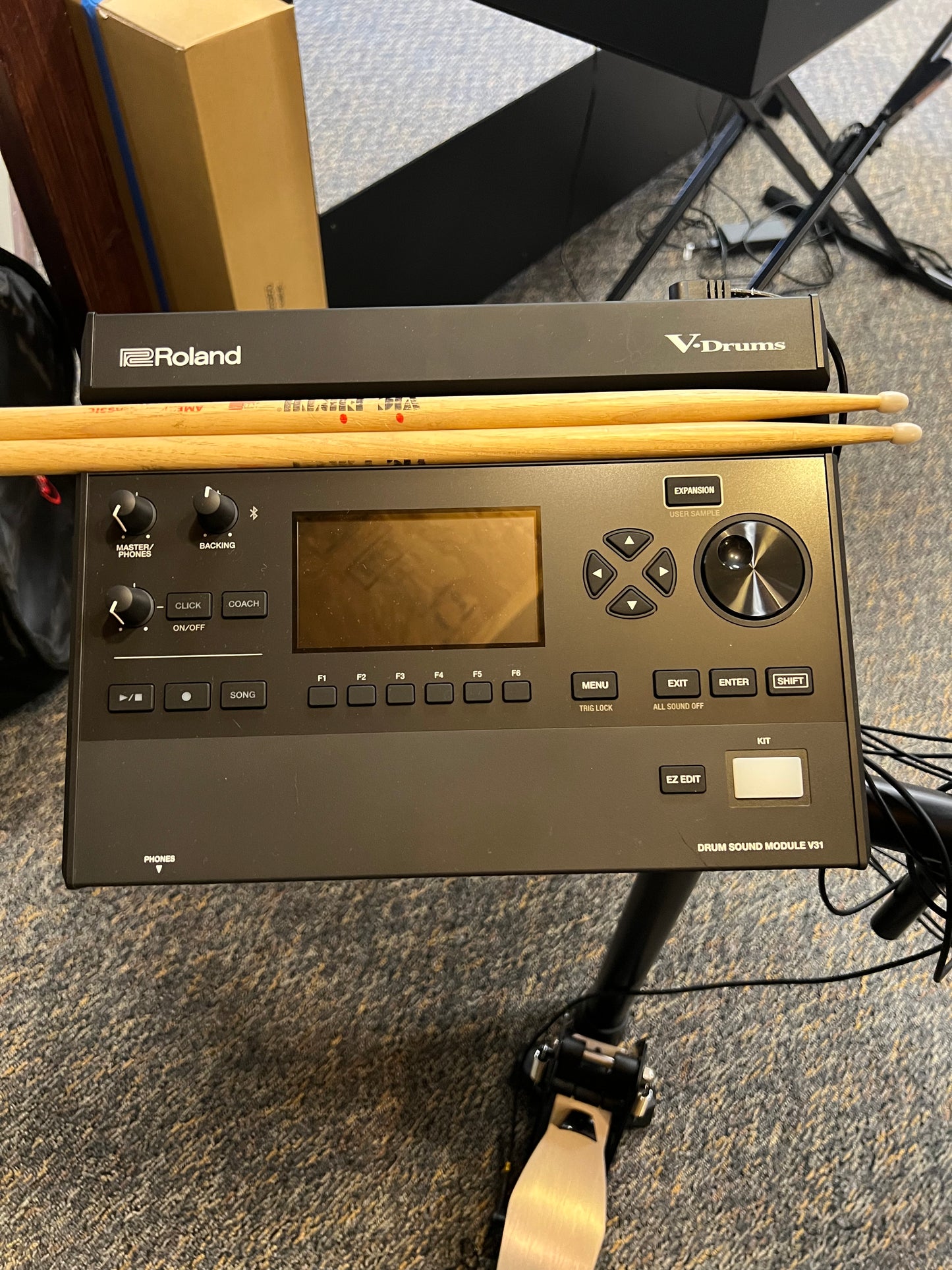 Roland V-Drums TD313 Electronic Drum Set