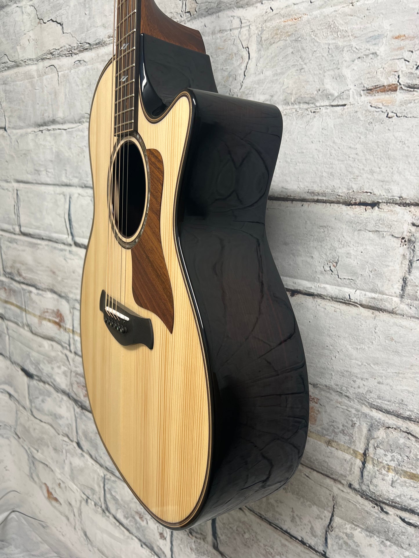 Taylor Builder’s Edition 814ce