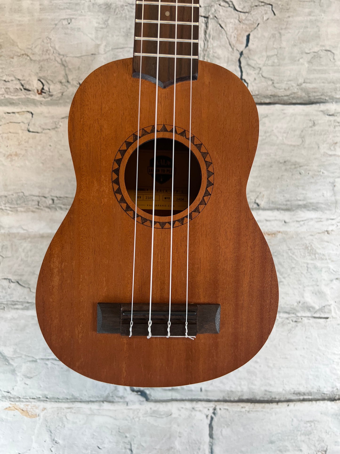 Kala Learn To Play Soprano Ukulele Starter Kit