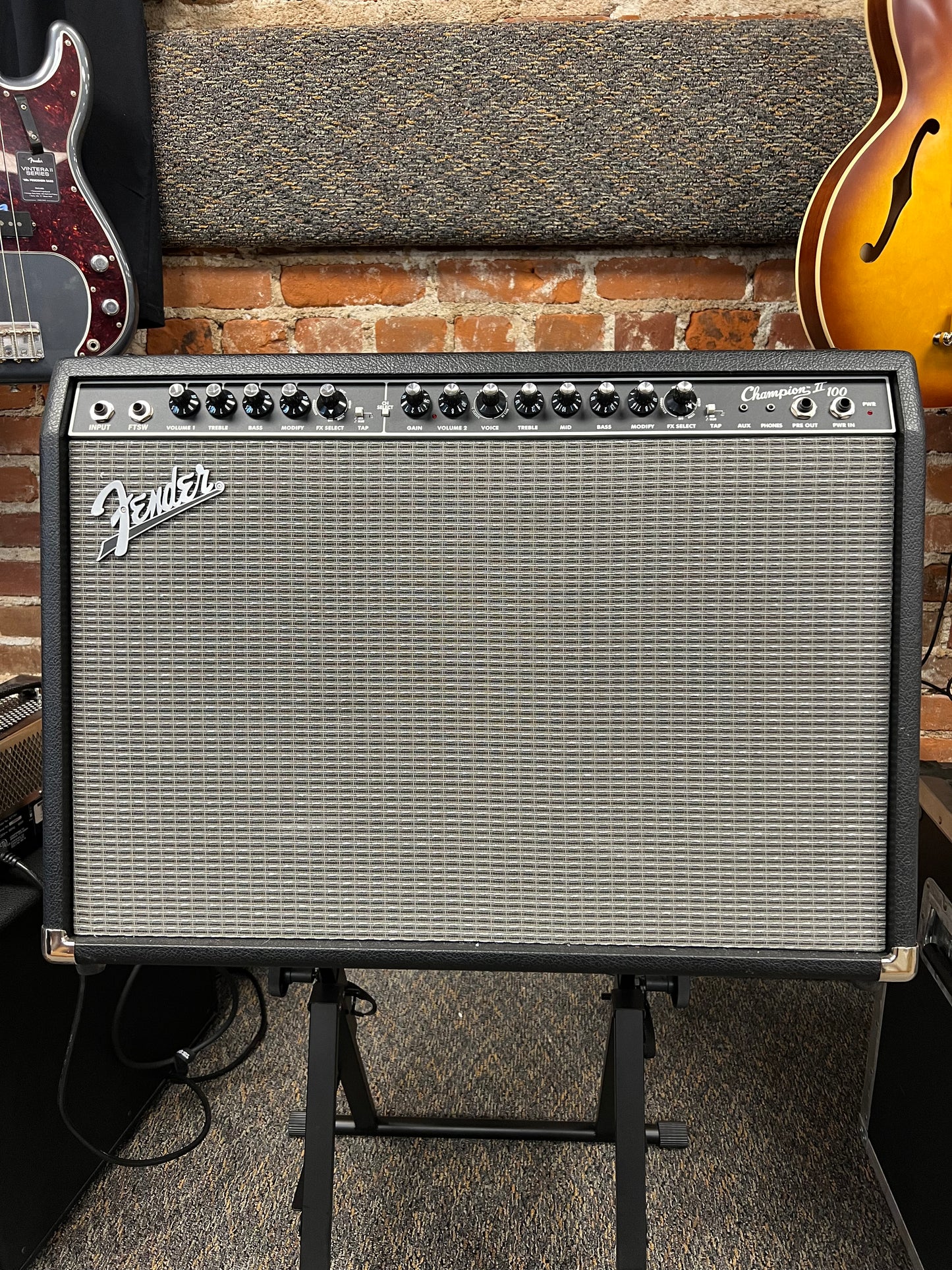 Fender Champion II 100, 120v  100w 2x12