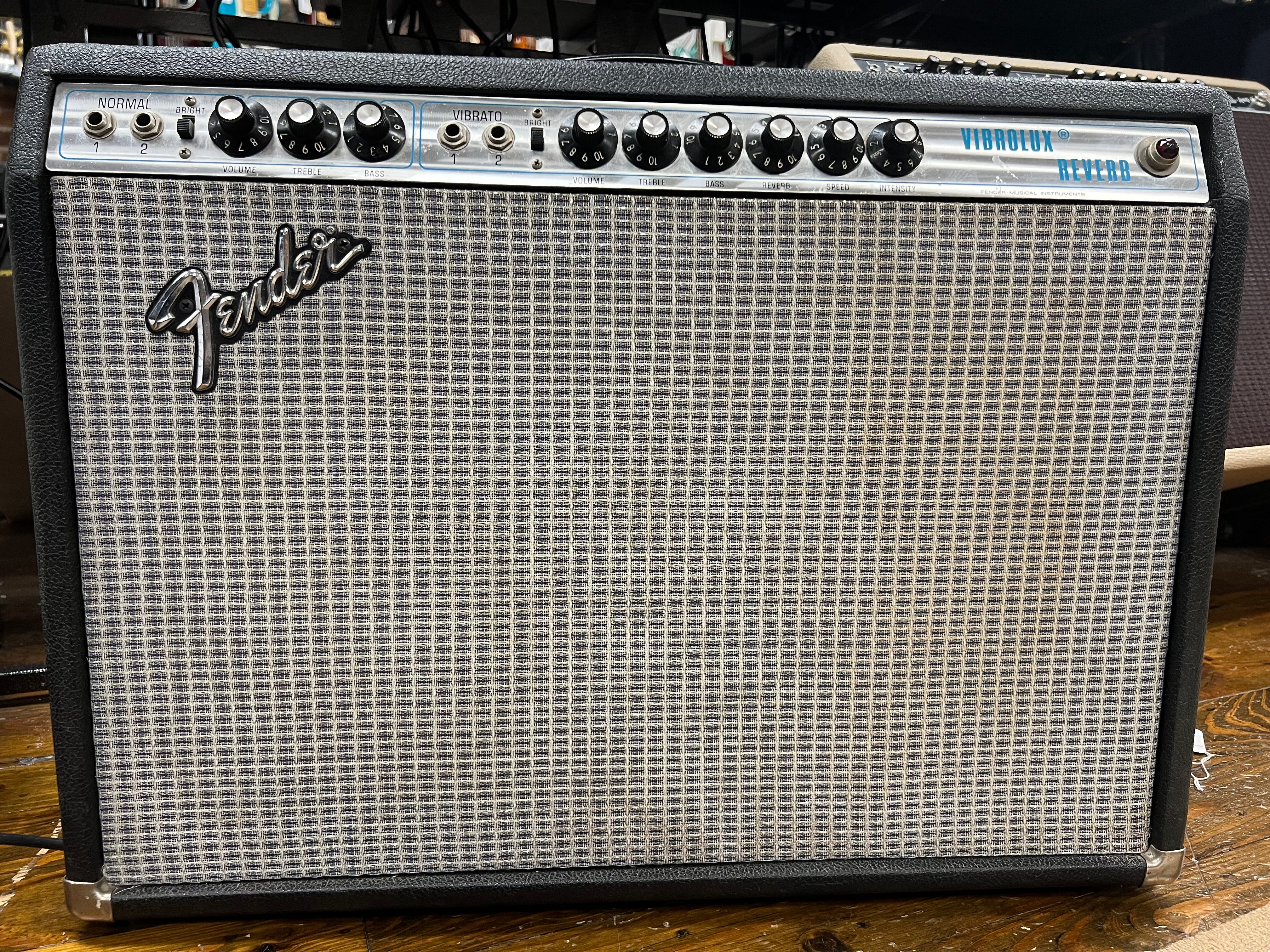 Used Fender Vibrolux Reverb Amp 1974 With Footswitch – Will West Music ...