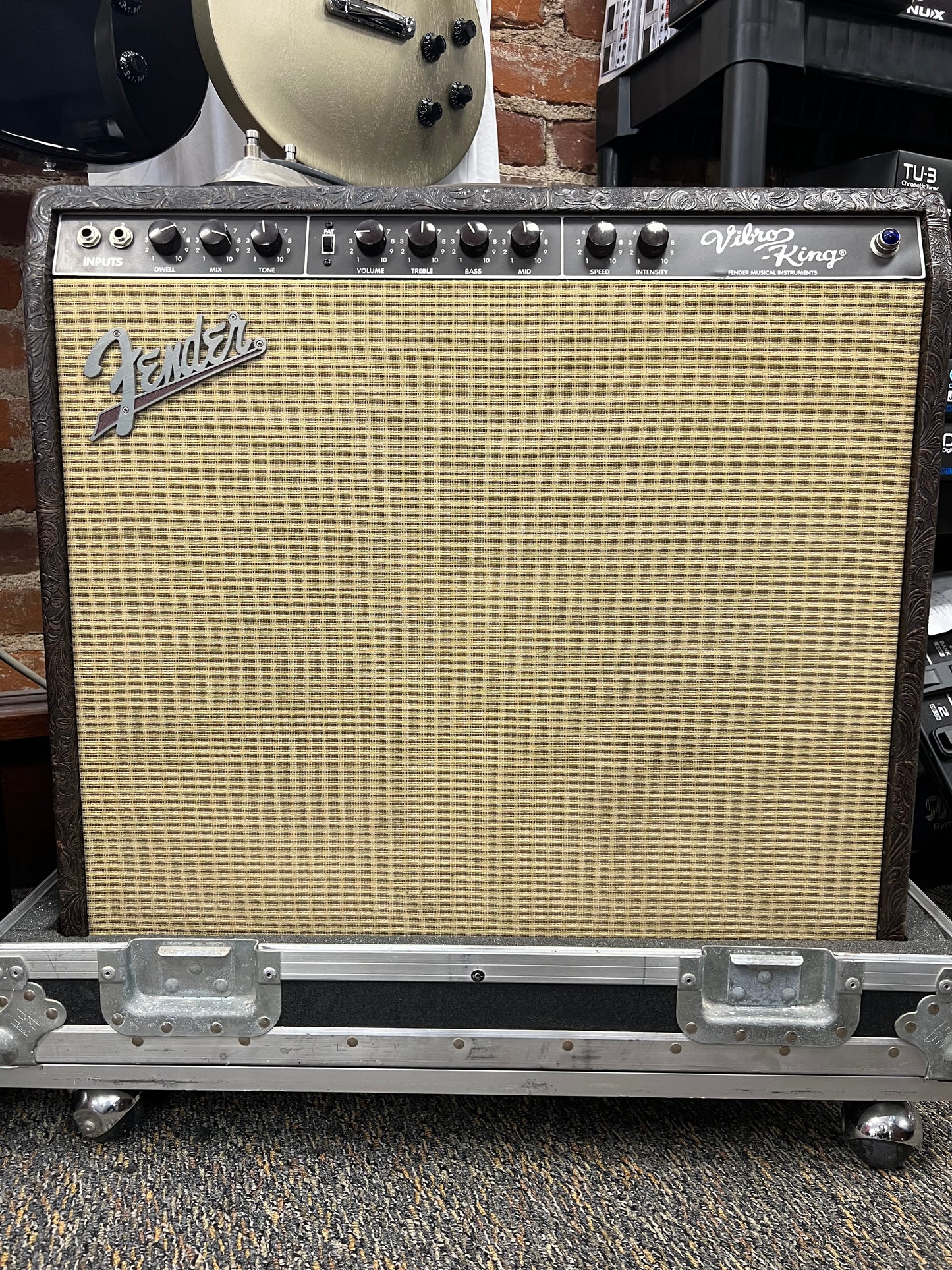 FenderVibro King Limited Edition Western Tooled Tolex with Road Case