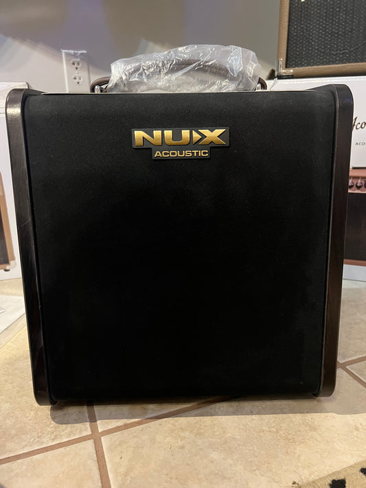 Nux Stageman II AC-80 Acoustic Guitar Amp with NMP-2 Footswitch