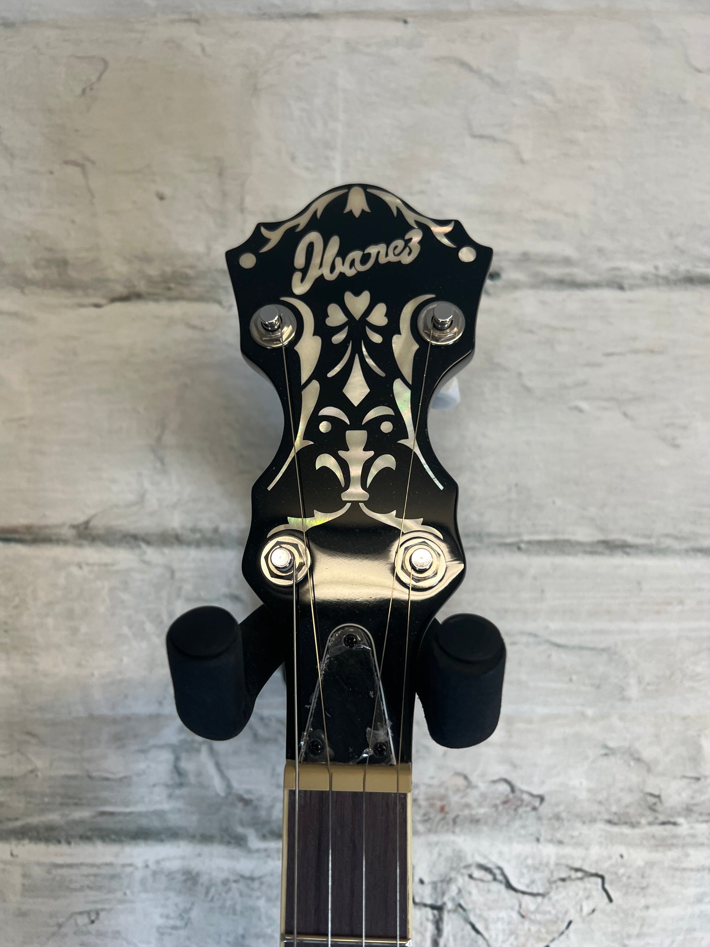 Used Ibanez B200 Banjo