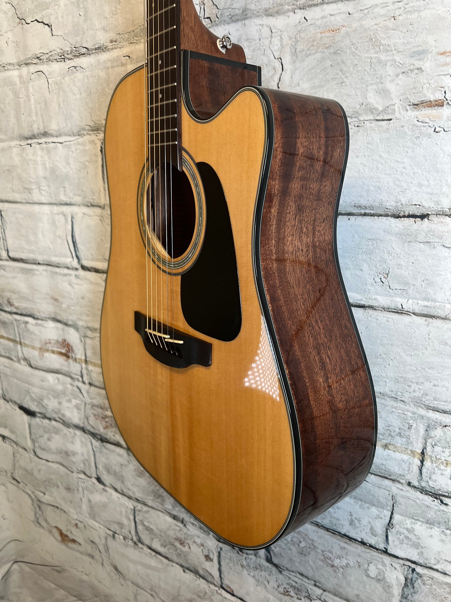 Used Takamine GD30CE Acoustic with Hardshell Case