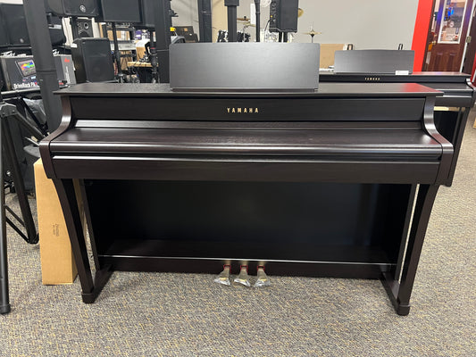 Yamaha Clarinova CLP835 Console Digital Piano