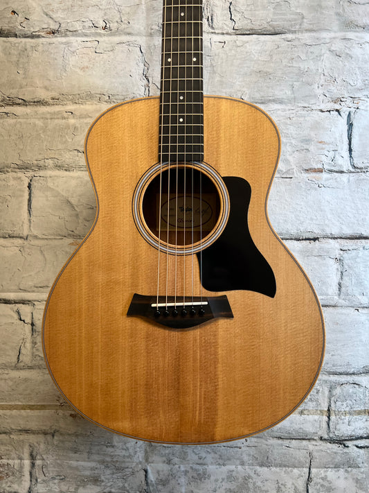 Taylor GS Mini Sapele Acoustic Guitar with bag