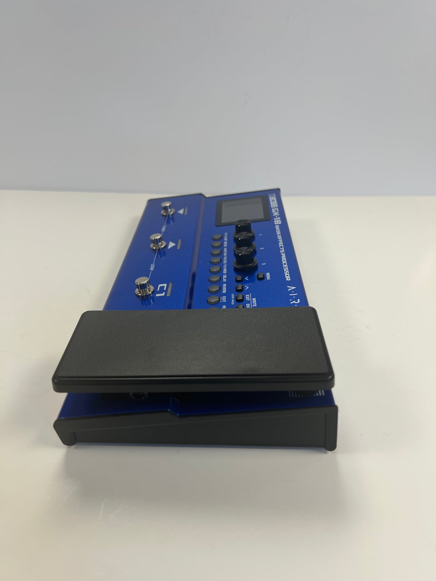 Boss GX-1B Bass Effects Processor Pedal