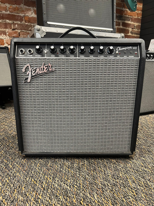 Used Fender Champion 40 Electric Guitar Amplifier