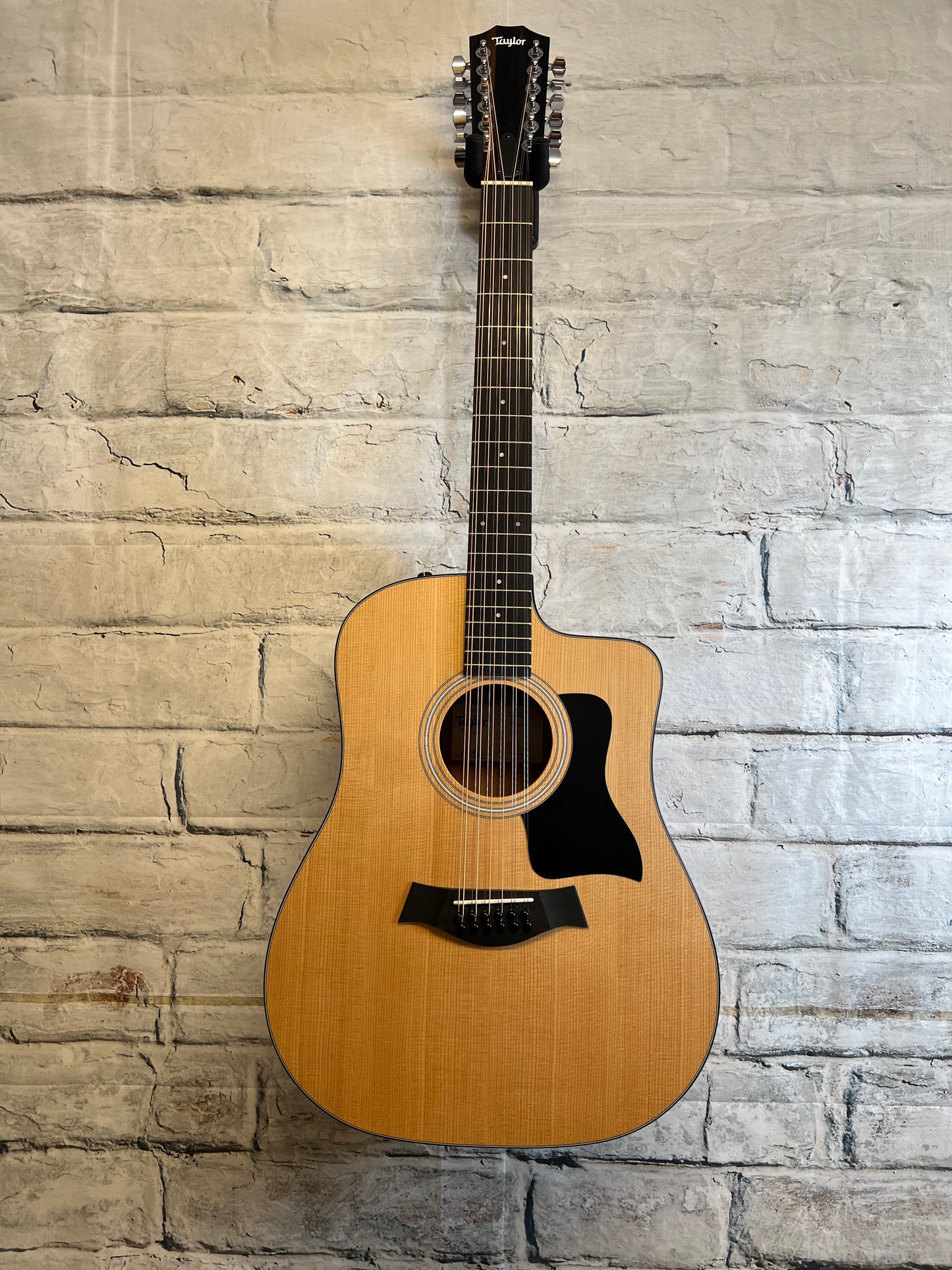 Taylor 150ce Dreadnought 12-String Acoustic-Electric Guitar