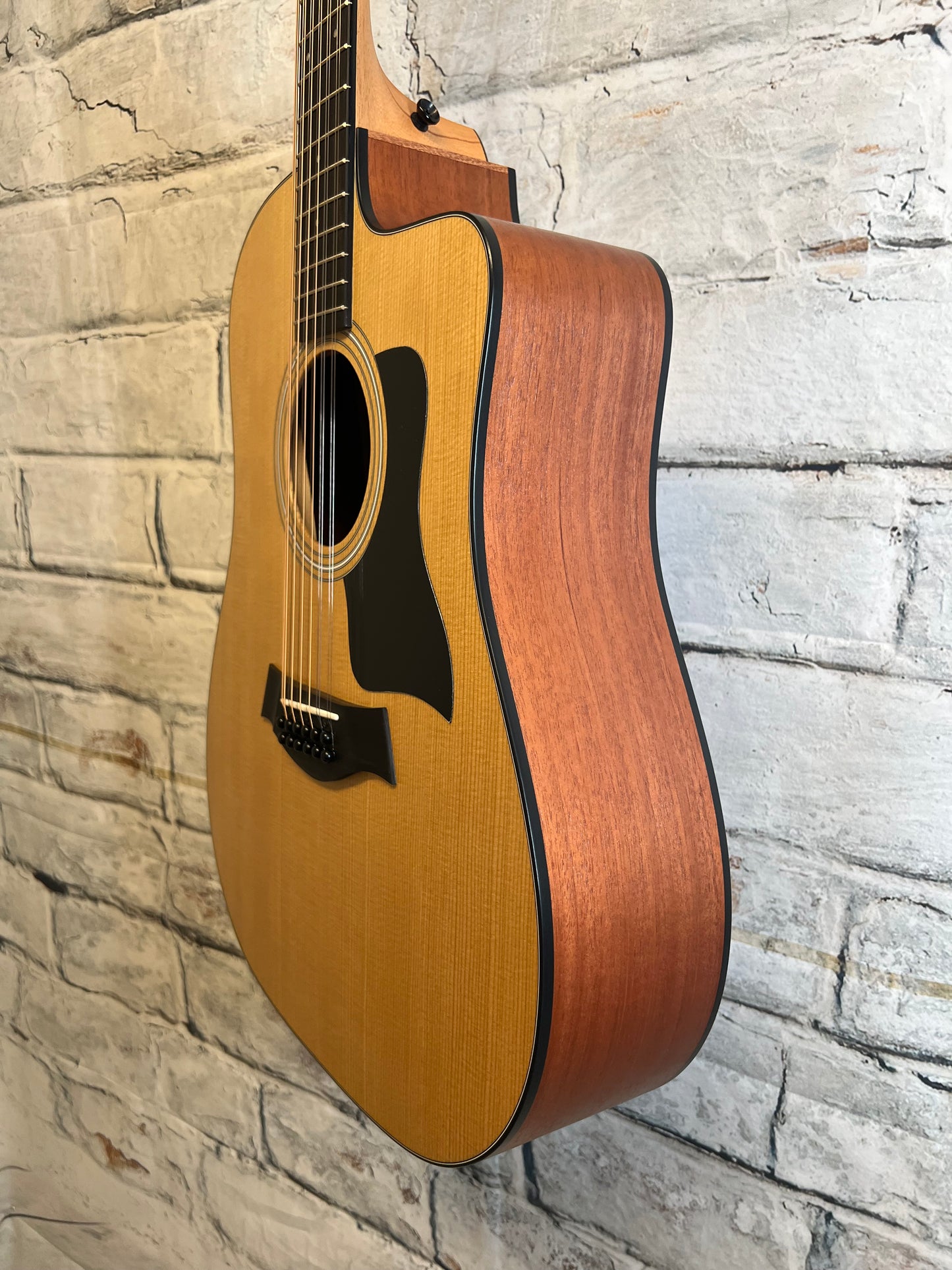 Taylor 150ce Dreadnought 12-String Acoustic-Electric Guitar
