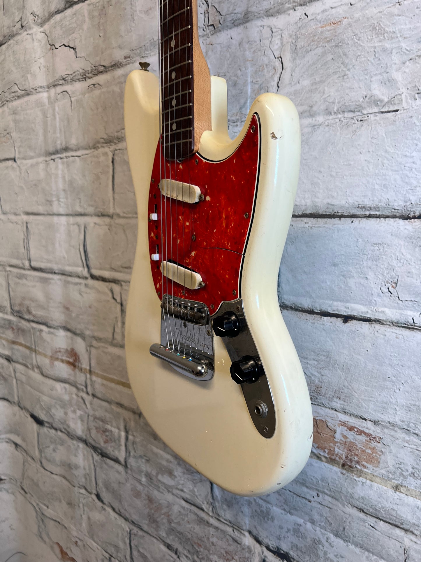 Used Vintage 1965 Fender Mustang