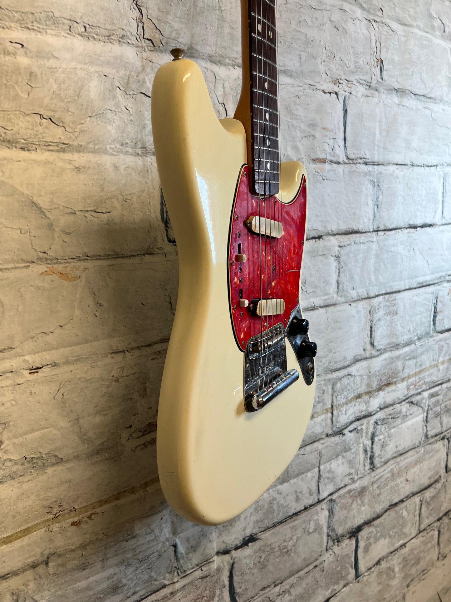 Used Vintage 1965 Fender Mustang
