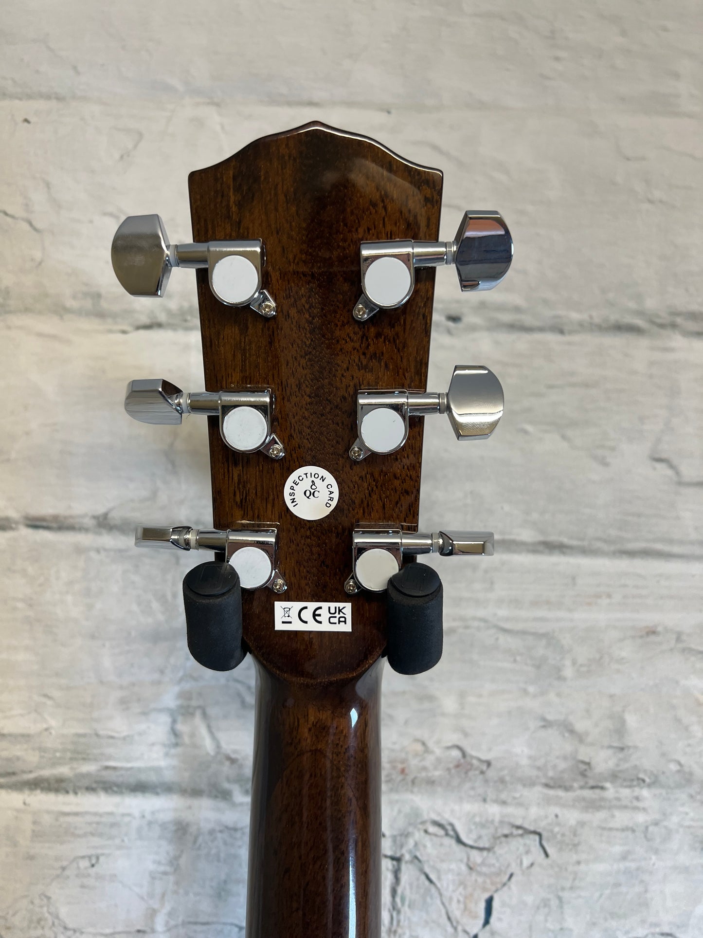 Fender CD-60 Dreadnought V3 with Case- Sunburst