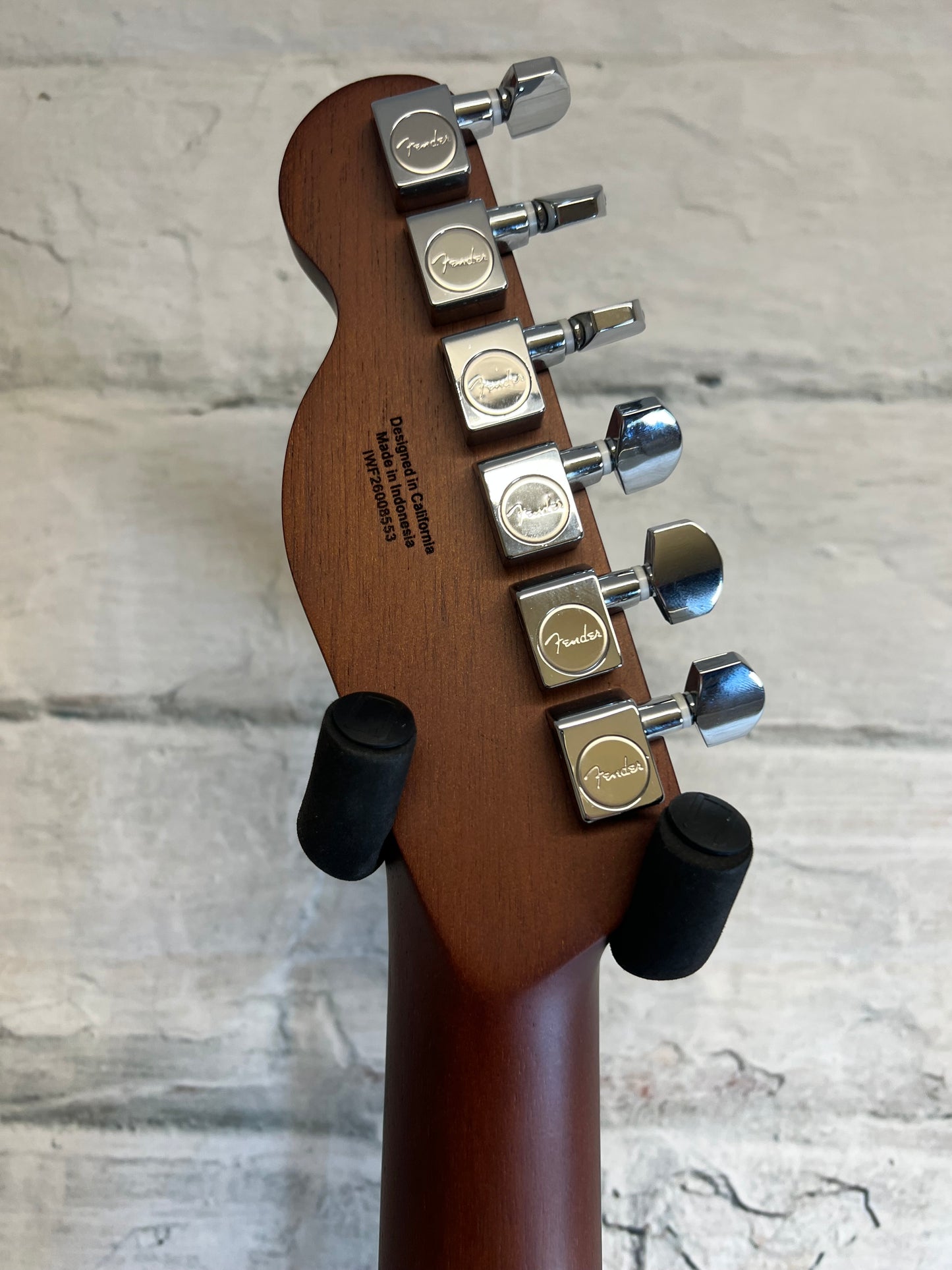 Fender Limited Edition Acoustasonic Standard Telecaster-Arctic White