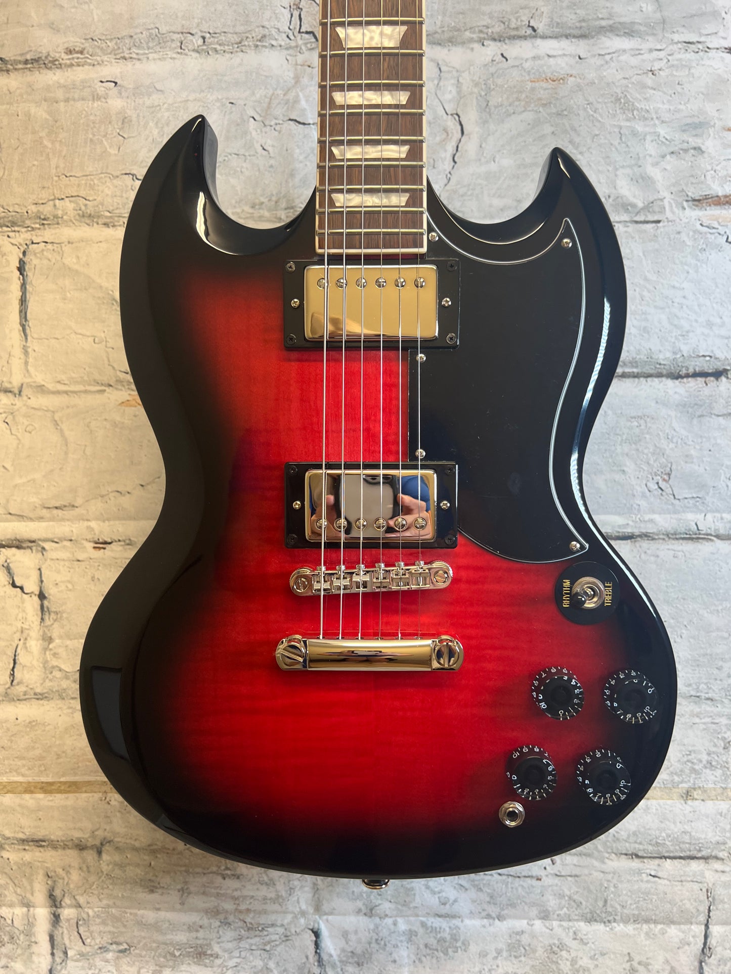 Epiphone SG Tribute Plus-Cherry Burst