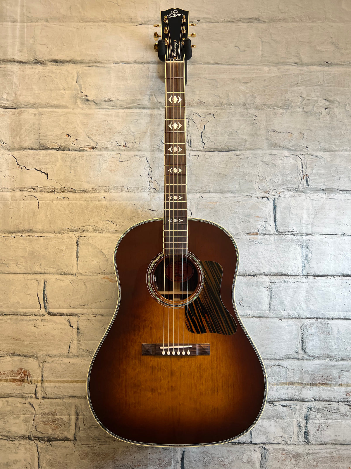 Gibson Advanced Jumbo Anniversary Limited Edition Cremona Burst
