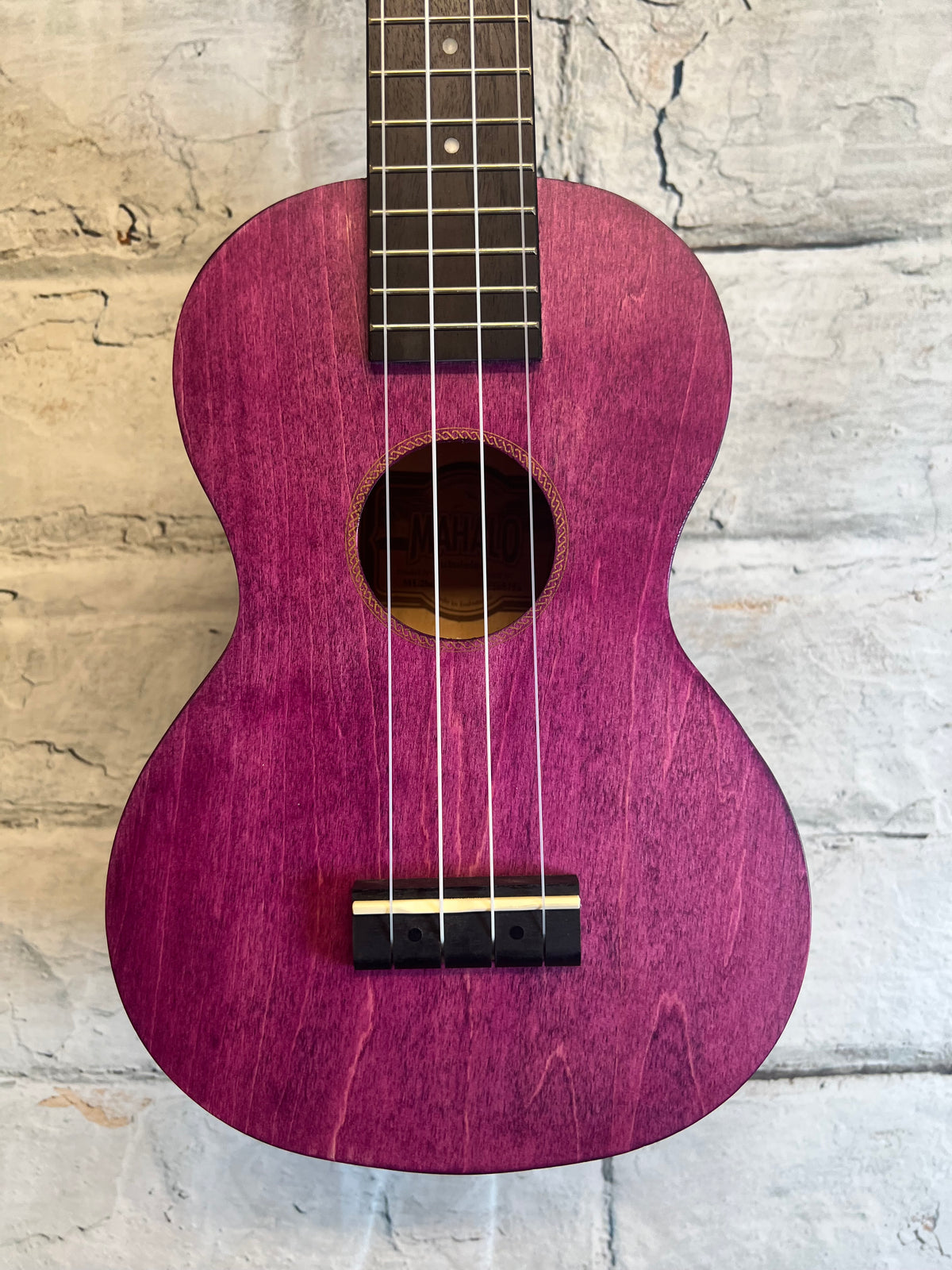 Mahalo ML2BC Island Series Concert Ukulele-Berry Crush with bag