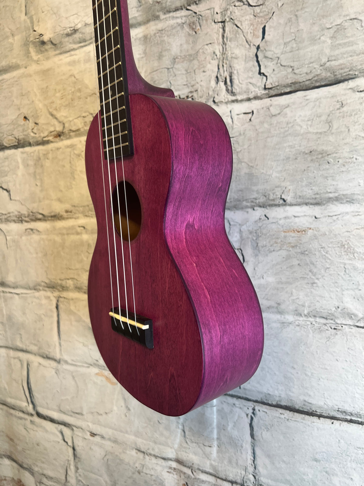 Mahalo ML2BC Island Series Concert Ukulele-Berry Crush with bag