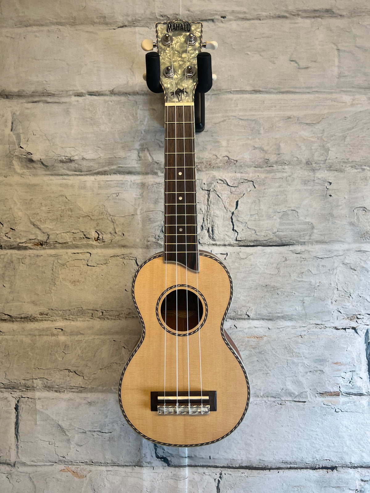 Mahalo MP1-U Pearl Series Soprano Ukulele with bag