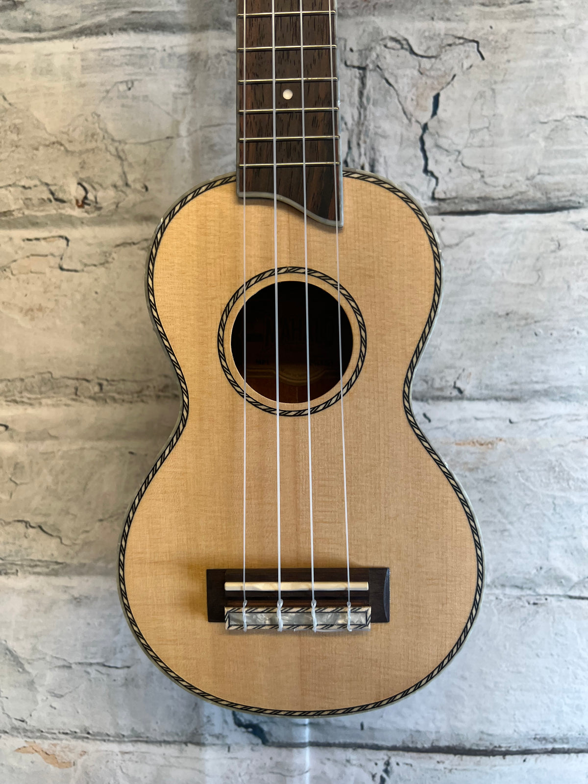Mahalo MP1-U Pearl Series Soprano Ukulele with bag