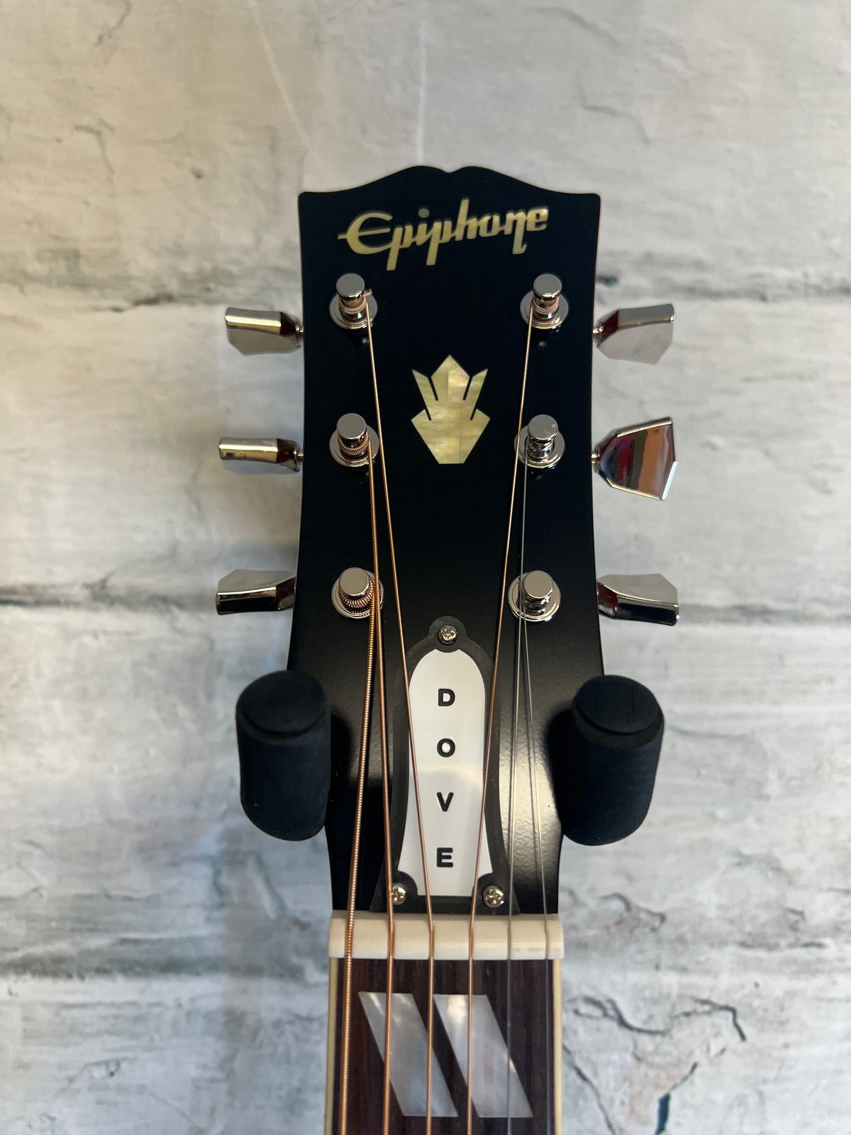 Epiphone 1963 Dove Reissue Acoustic-Electric Guitar- with Hardshell Case