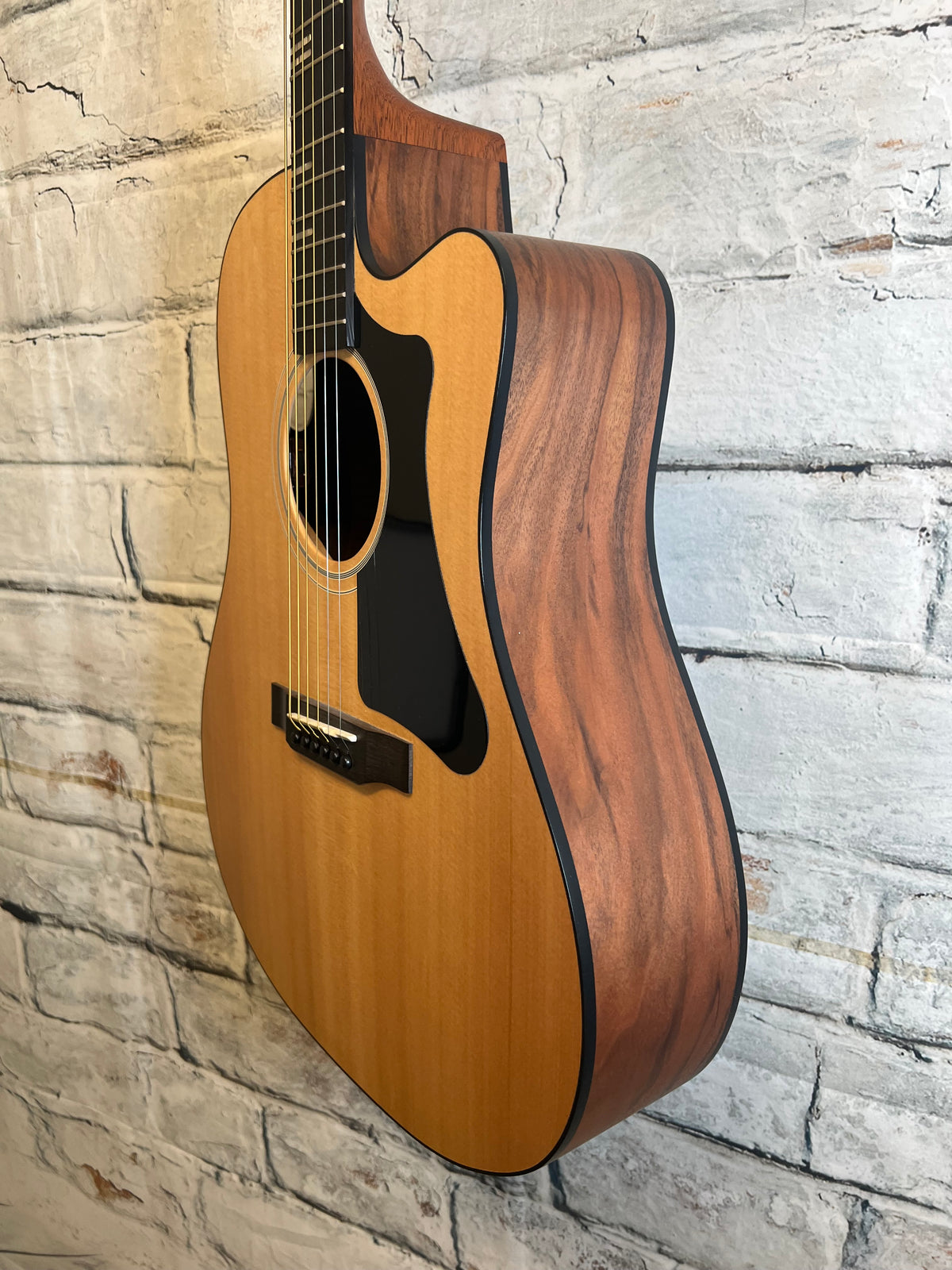 Used Gibson G-Writer with Bag