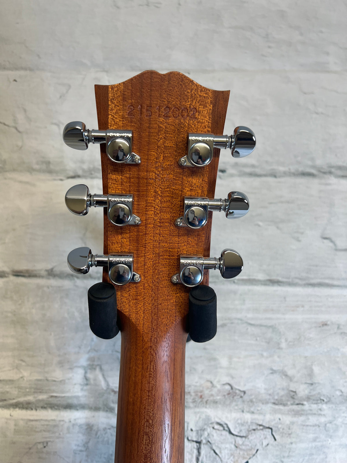 Used Gibson G-Writer with bag