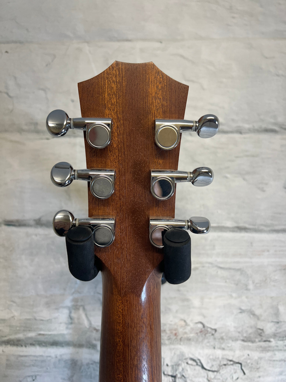 Used Taylor BT2 Acoustic Guitar with bag